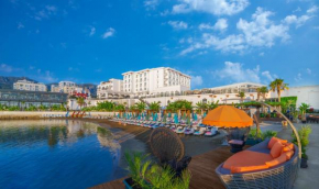 Les Ambassadeurs Hotel Casino&Marina
